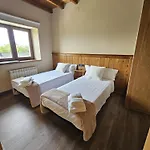 Villanueva 5 *