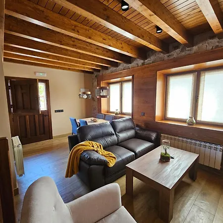 Villanueva 5 * Luces